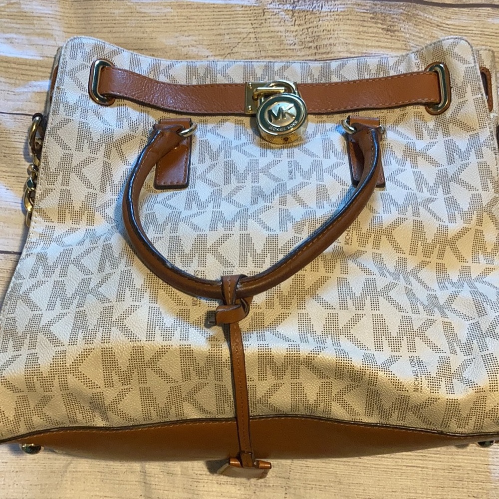 Michael Kors White & Brown Hamilton Tote & Wallet
